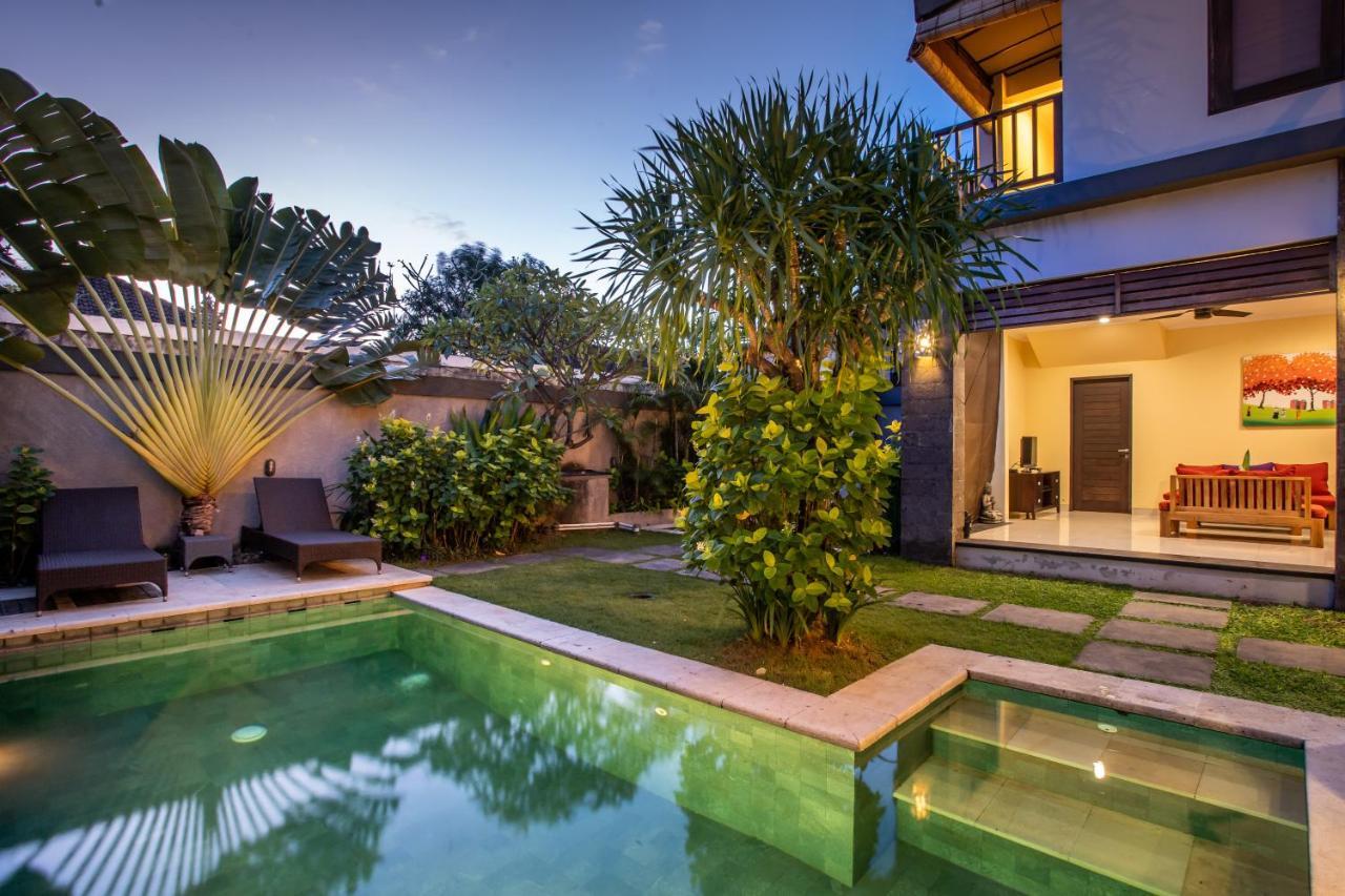Villa Nadya Seminyak Exterior foto